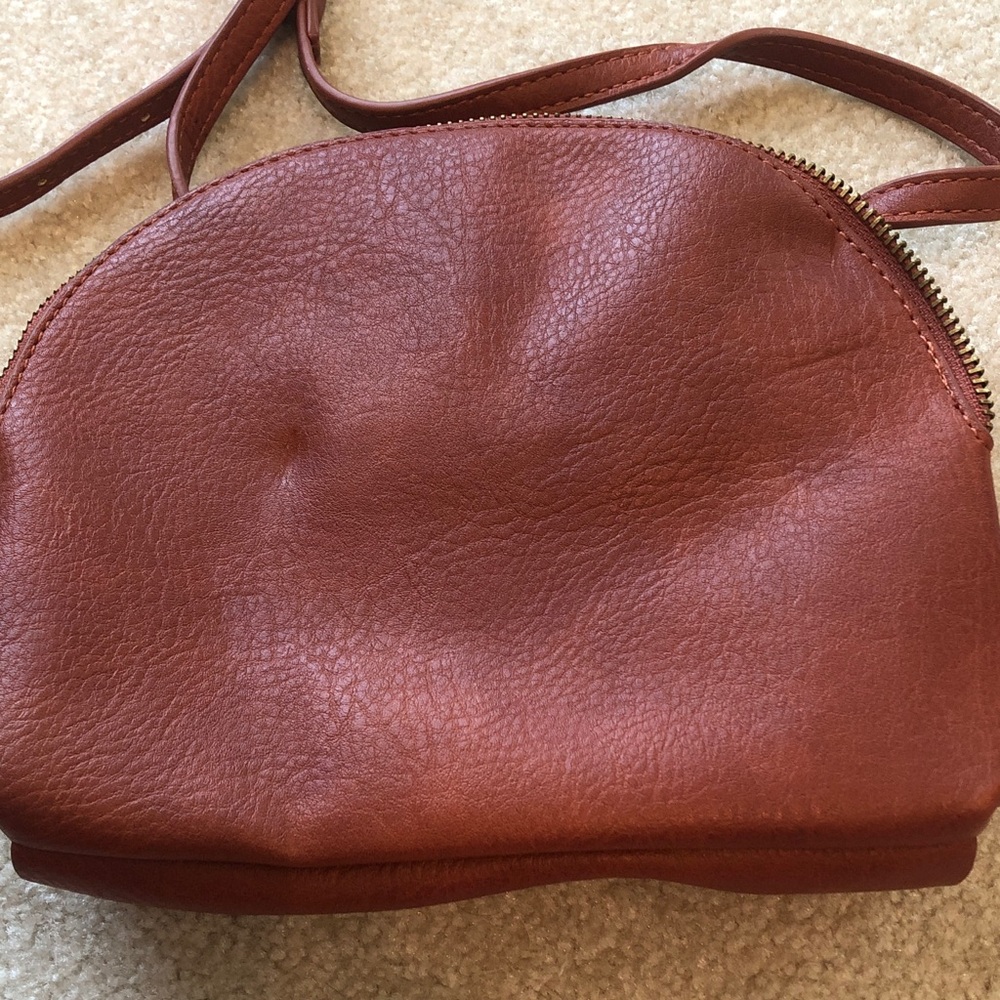 Woven look crossbody purse - Picture 6 of 7